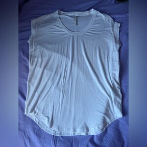 White Athleta Short Sleeve shirt size small